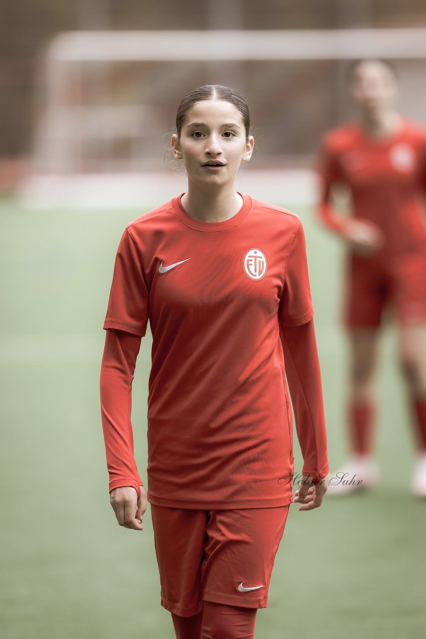 Bild 228 - wCJ VfL Pinneberg - Eimsbuettler TV : Ergebnis: 0:3